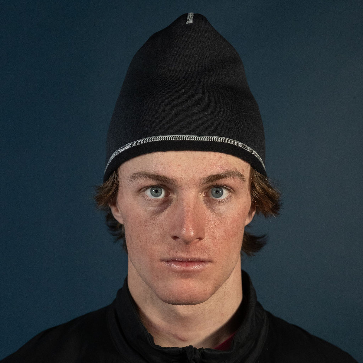 Thurston Power Wool™ Skull Cap in glacier grey / black, product photo
